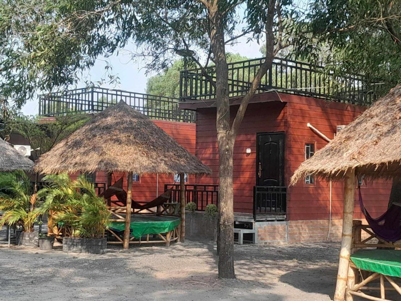 La Plage De Kampot By Lee & Hap Guest House Eksteriør bilde